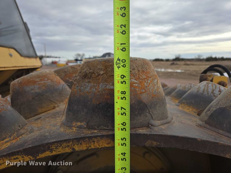 image for item EB1190 1996 Caterpillar CP-563C single drum vibratory roller