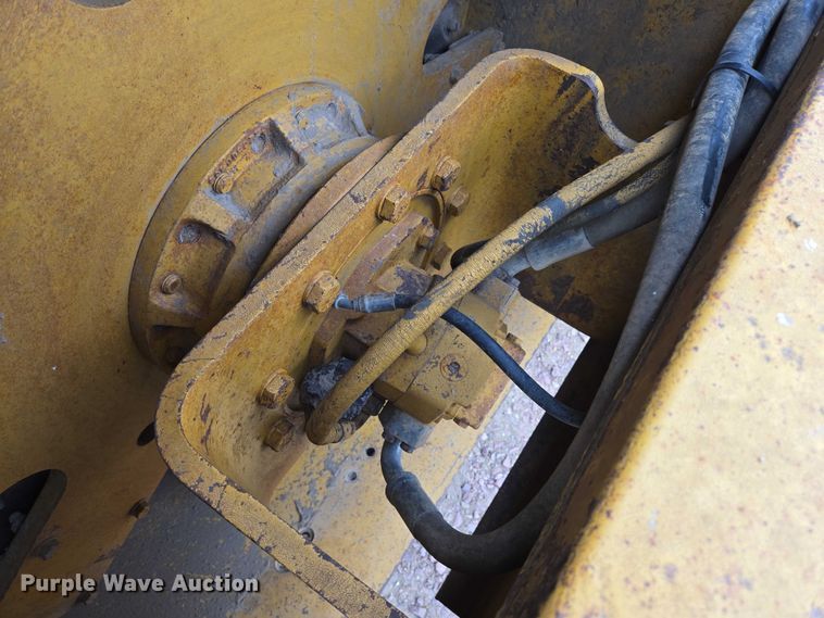 image for item EB1190 1996 Caterpillar CP-563C single drum vibratory roller