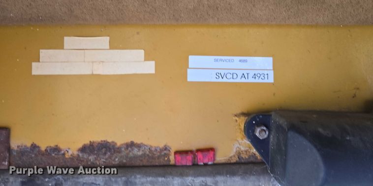 image for item EB1190 1996 Caterpillar CP-563C single drum vibratory roller