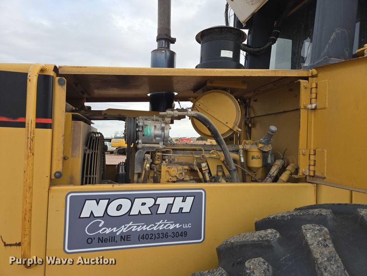 image for item EB1190 1996 Caterpillar CP-563C single drum vibratory roller