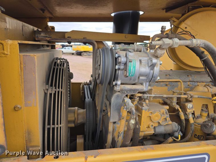 image for item EB1190 1996 Caterpillar CP-563C single drum vibratory roller