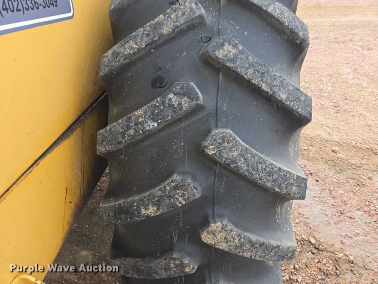 image for item EB1190 1996 Caterpillar CP-563C single drum vibratory roller