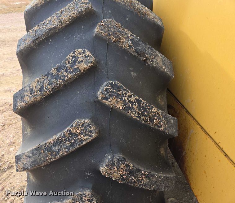 image for item EB1190 1996 Caterpillar CP-563C single drum vibratory roller