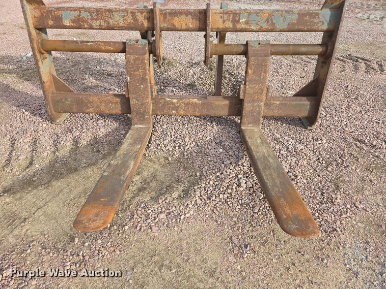 image for item EB1191 JRB wheel loader forks