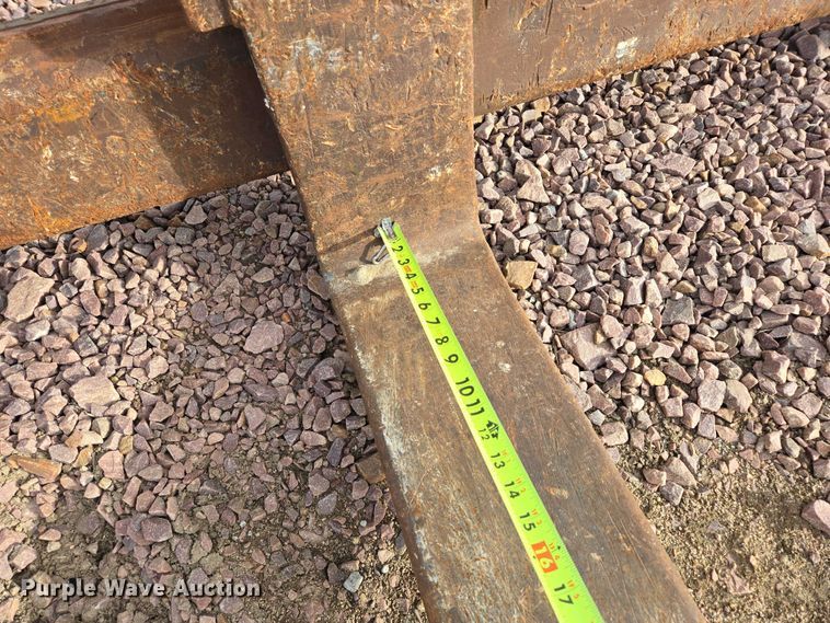 image for item EB1191 JRB wheel loader forks