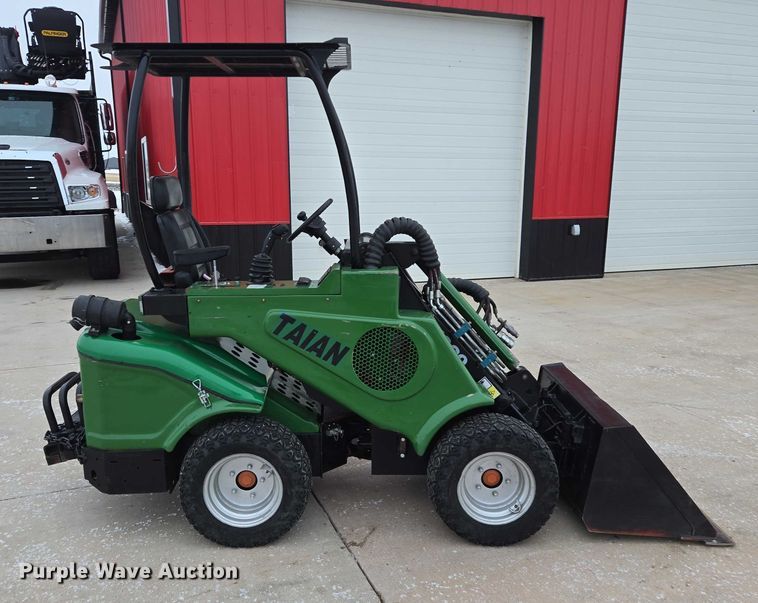 image for item EB1194 Taian DY620 compact wheel loader