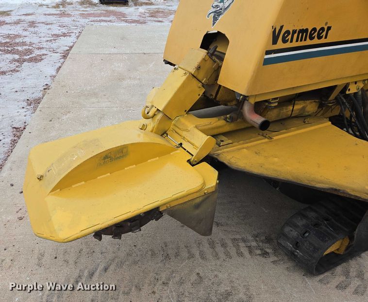 image for item EB1195 2004 Vermeer SC60TX stump grinder