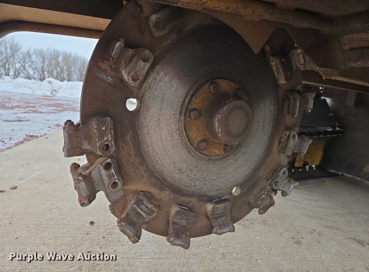 image for item EB1195 2004 Vermeer SC60TX stump grinder