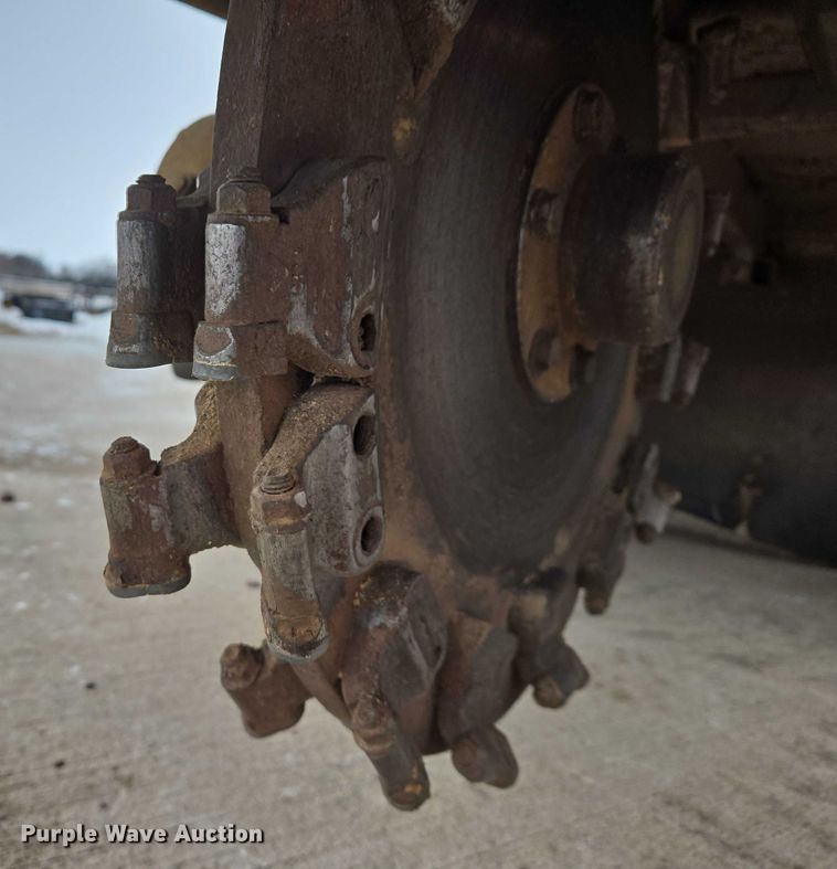 image for item EB1195 2004 Vermeer SC60TX stump grinder