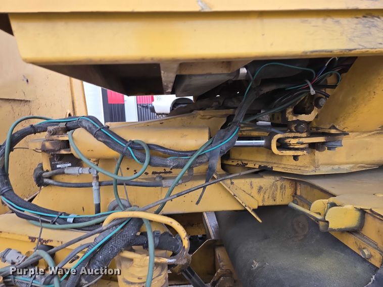 image for item EB1195 2004 Vermeer SC60TX stump grinder