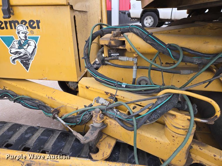 image for item EB1195 2004 Vermeer SC60TX stump grinder