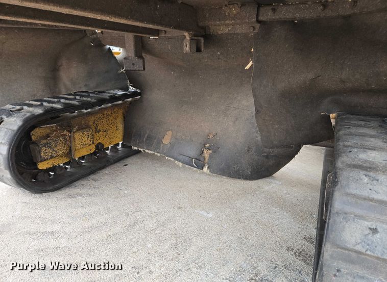 image for item EB1195 2004 Vermeer SC60TX stump grinder