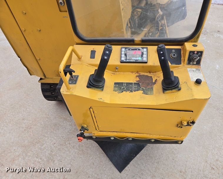 image for item EB1195 2004 Vermeer SC60TX stump grinder