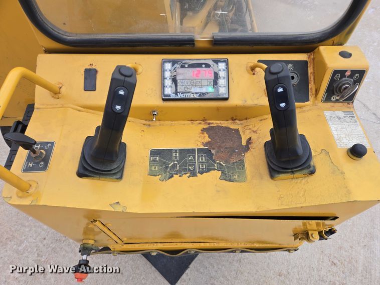 image for item EB1195 2004 Vermeer SC60TX stump grinder