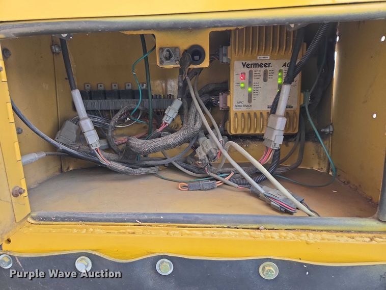 image for item EB1195 2004 Vermeer SC60TX stump grinder