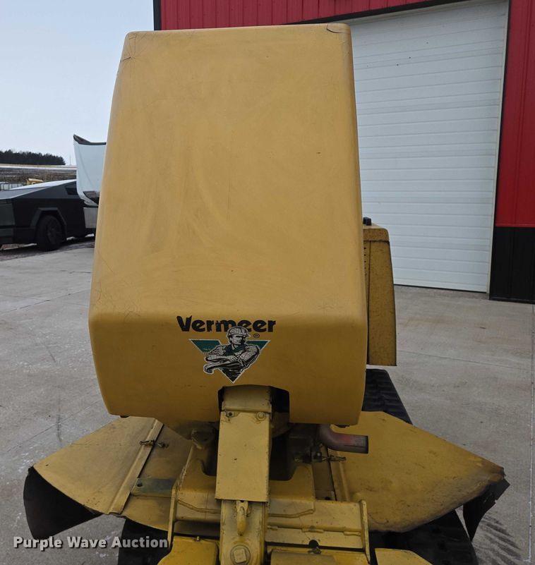 image for item EB1195 2004 Vermeer SC60TX stump grinder