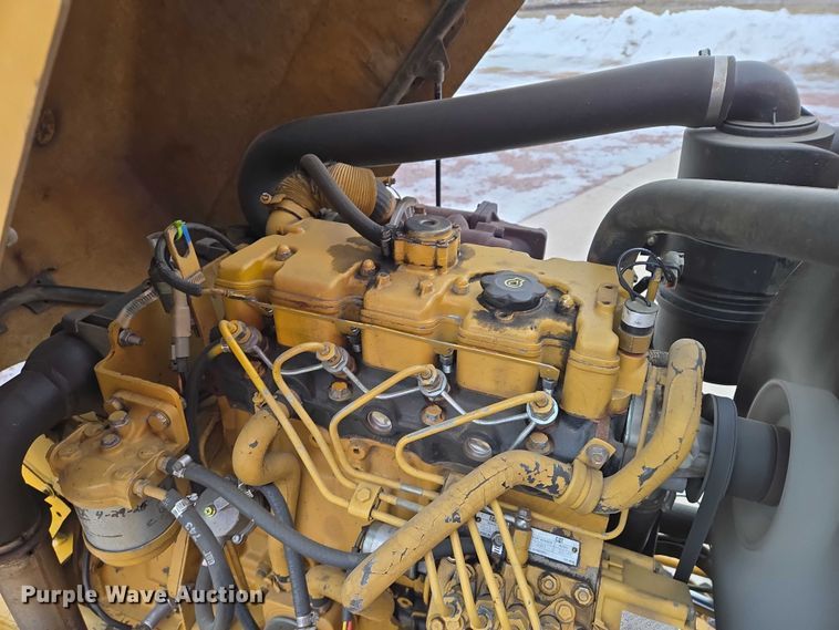 image for item EB1195 2004 Vermeer SC60TX stump grinder