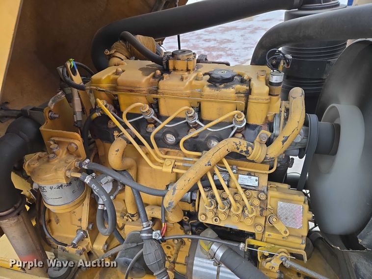 image for item EB1195 2004 Vermeer SC60TX stump grinder