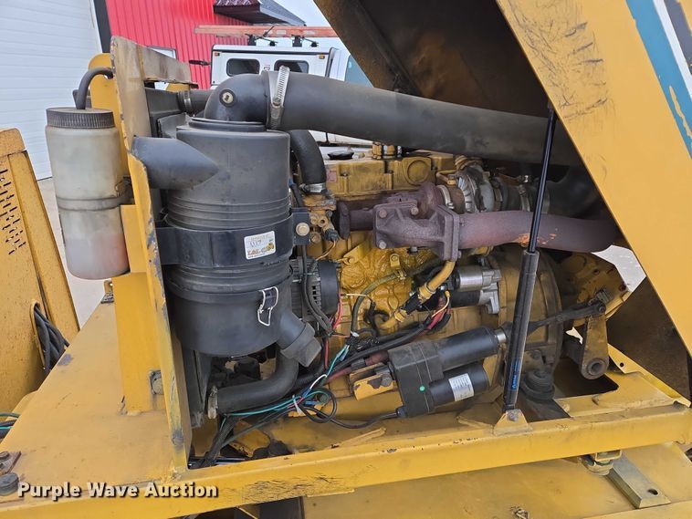 image for item EB1195 2004 Vermeer SC60TX stump grinder