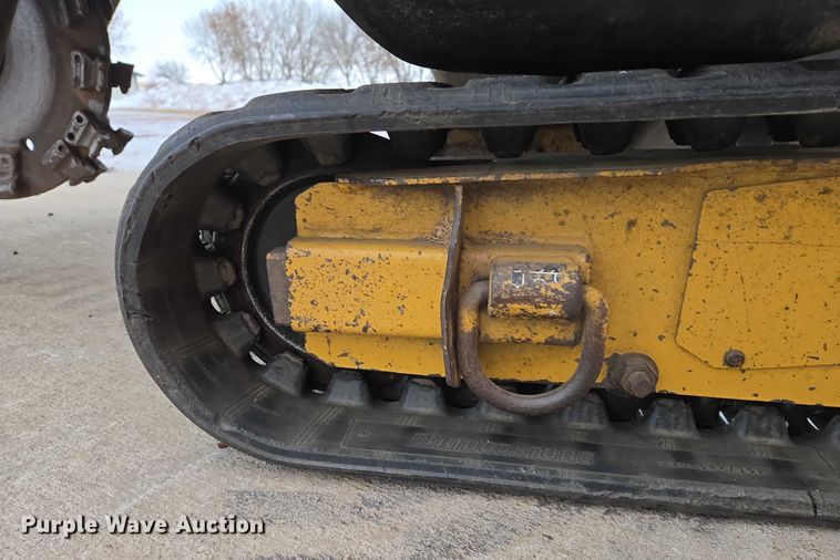 image for item EB1195 2004 Vermeer SC60TX stump grinder