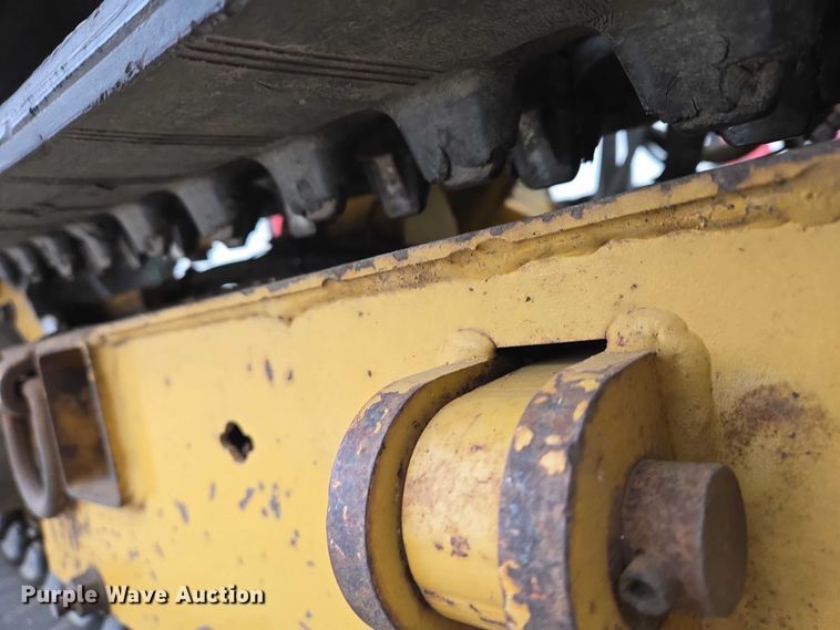 image for item EB1195 2004 Vermeer SC60TX stump grinder