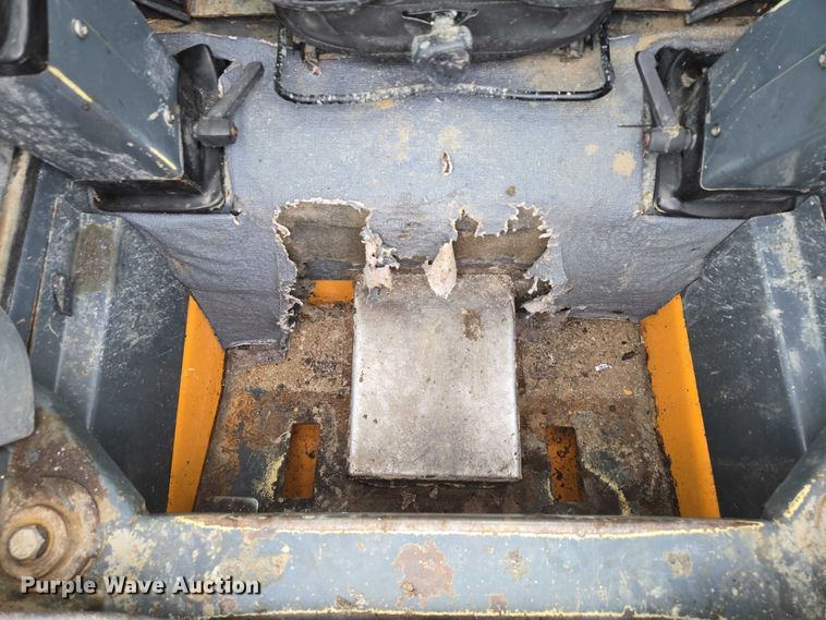 image for item EB1200 2012 Mustang 2076 skid steer loader