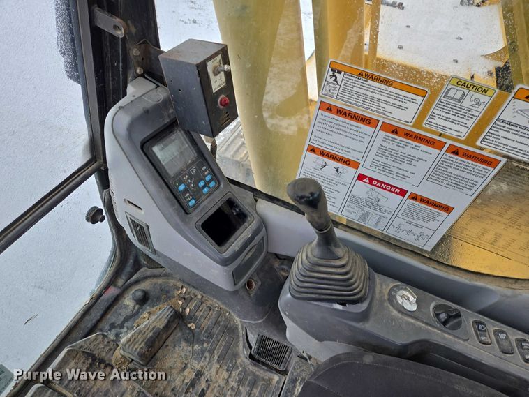 image for item EB1202 2004 Komatsu PC308USLC-3 excavator