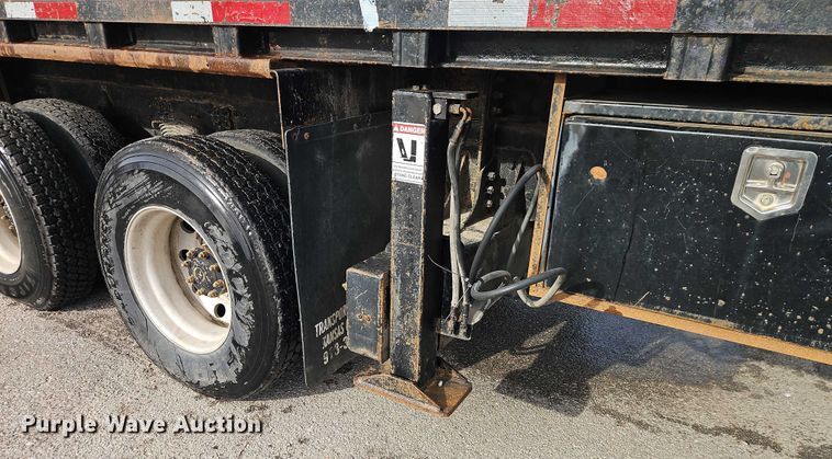 image for item EB8455 2005 Sterling Truck L9500 Series crane truck