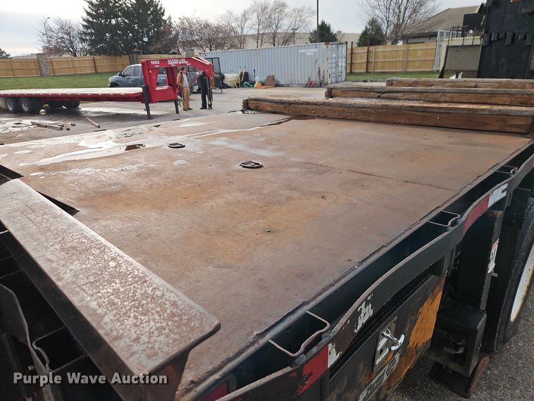 image for item EB8455 2005 Sterling Truck L9500 Series crane truck