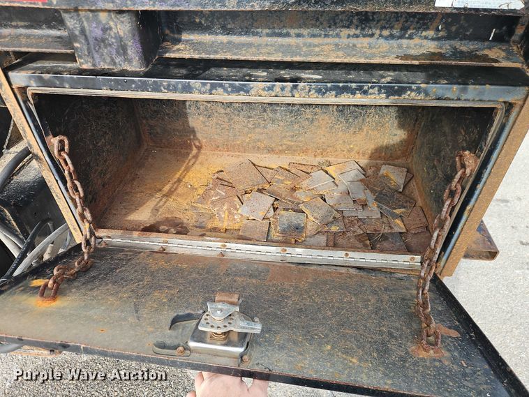 image for item EB8455 2005 Sterling Truck L9500 Series crane truck