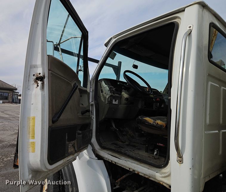 image for item EB8455 2005 Sterling Truck L9500 Series crane truck