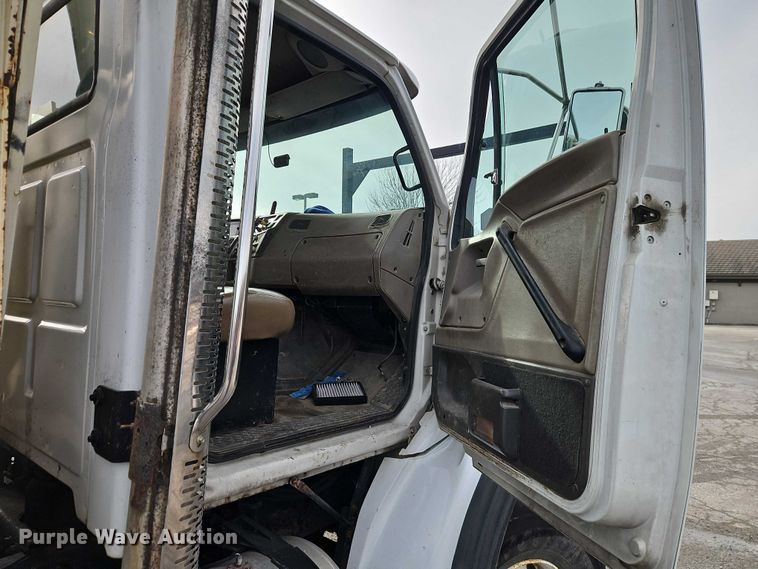 image for item EB8455 2005 Sterling Truck L9500 Series crane truck