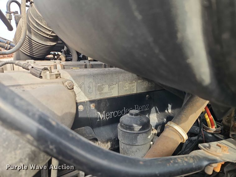 image for item EB8455 2005 Sterling Truck L9500 Series crane truck