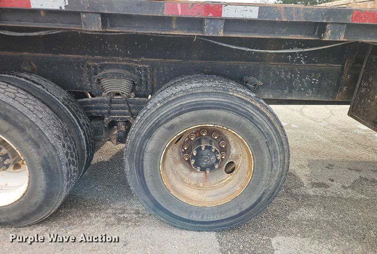 image for item EB8455 2005 Sterling Truck L9500 Series crane truck