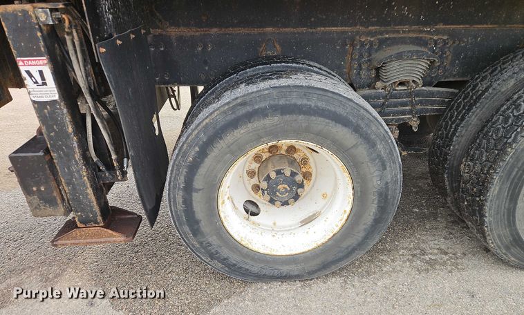 image for item EB8455 2005 Sterling Truck L9500 Series crane truck