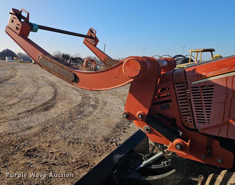 image for item EB8467 2010 Ditch Witch RT115 Quad vibratory cable plow