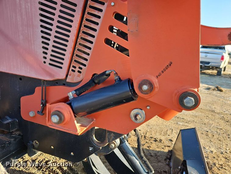 image for item EB8467 2010 Ditch Witch RT115 Quad vibratory cable plow