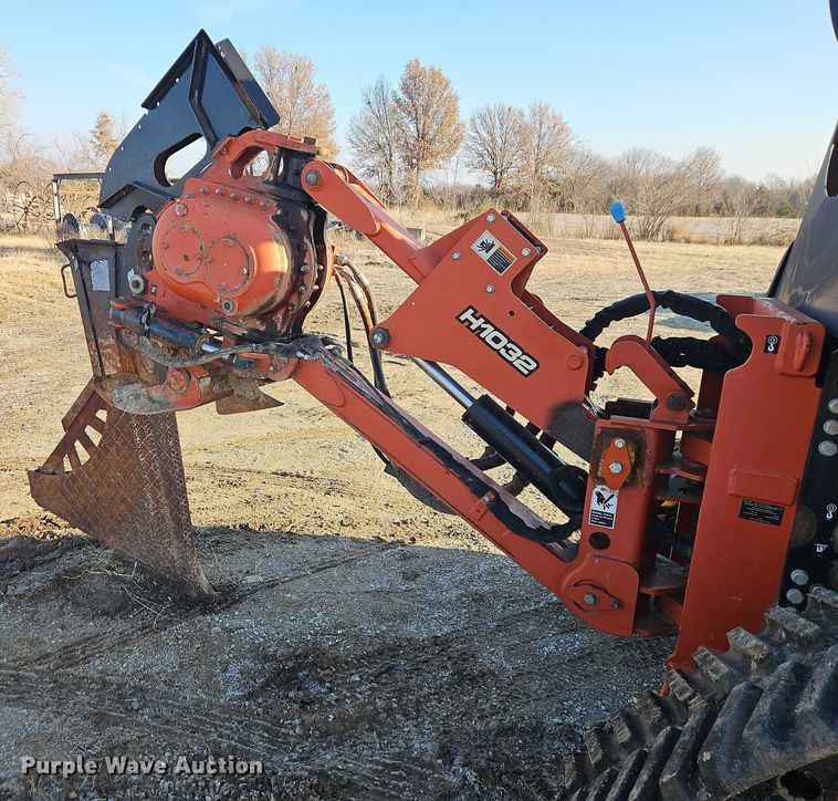 image for item EB8467 2010 Ditch Witch RT115 Quad vibratory cable plow