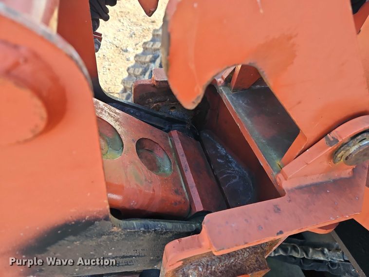 image for item EB8467 2010 Ditch Witch RT115 Quad vibratory cable plow