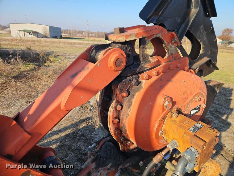 image for item EB8467 2010 Ditch Witch RT115 Quad vibratory cable plow