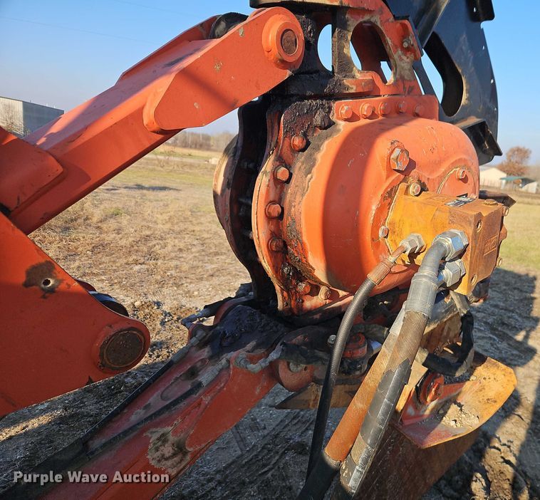 image for item EB8467 2010 Ditch Witch RT115 Quad vibratory cable plow