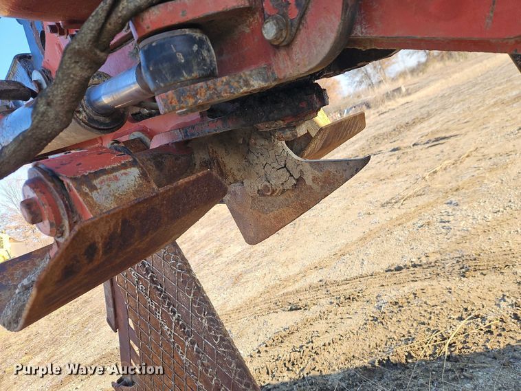 image for item EB8467 2010 Ditch Witch RT115 Quad vibratory cable plow