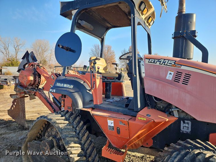 image for item EB8467 2010 Ditch Witch RT115 Quad vibratory cable plow