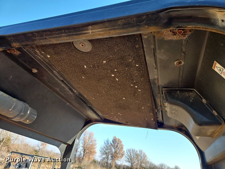 image for item EB8467 2010 Ditch Witch RT115 Quad vibratory cable plow