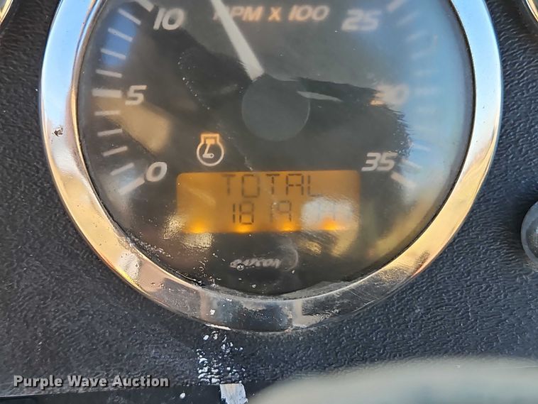 image for item EB8467 2010 Ditch Witch RT115 Quad vibratory cable plow