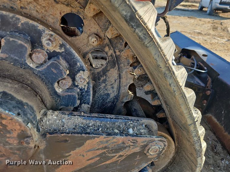 image for item EB8467 2010 Ditch Witch RT115 Quad vibratory cable plow