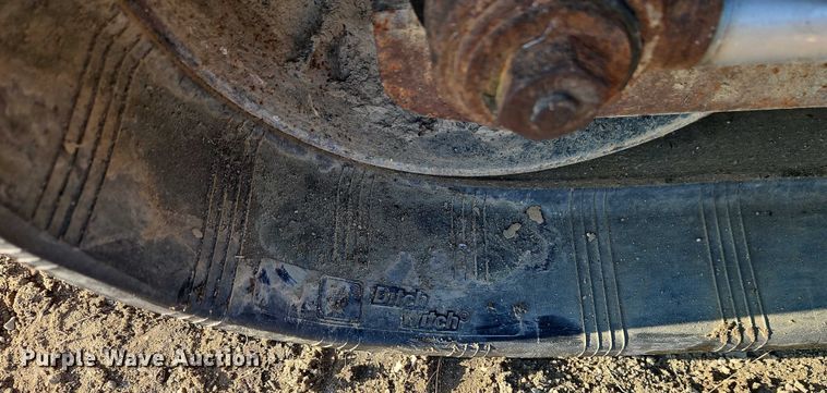 image for item EB8467 2010 Ditch Witch RT115 Quad vibratory cable plow