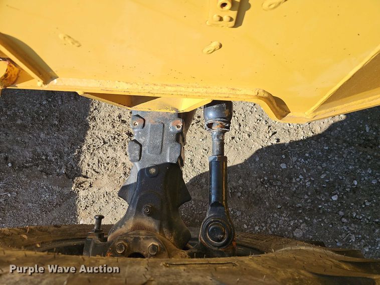 image for item EB8468 Vermeer RTX1250 Rock Saw