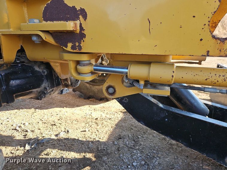 image for item EB8468 Vermeer RTX1250 Rock Saw