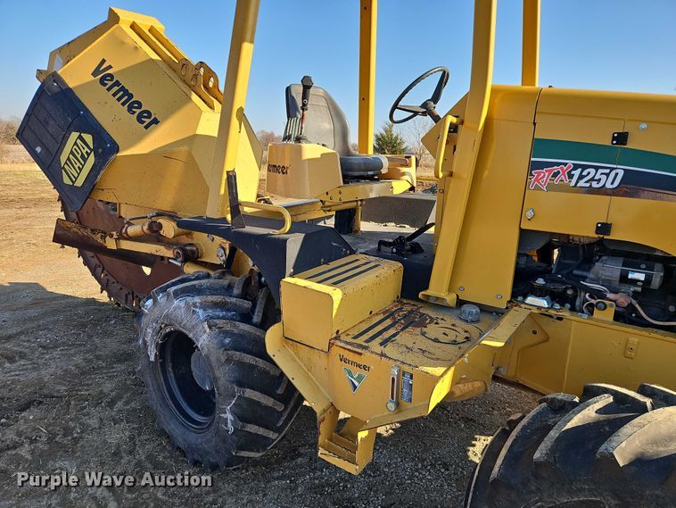 image for item EB8468 Vermeer RTX1250 Rock Saw